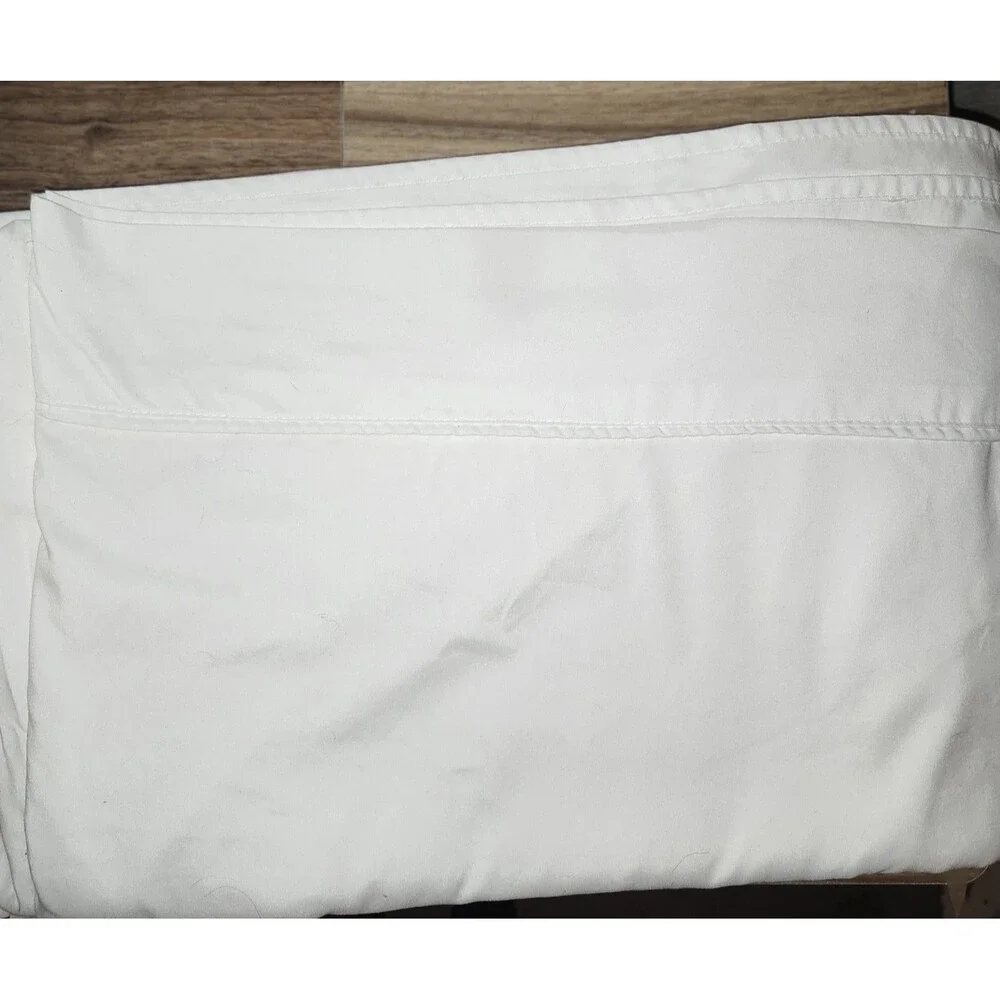 Lot Of Ten (10) White Queen Sized Flat Top Sheets Microfiber Spa Massage Bedding